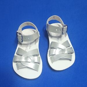Chic Silver Kids Sandals with Adjustable Strap